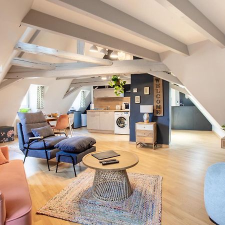 Duplex Atypique Au Coeur De Mulhouse Apartment Exterior photo