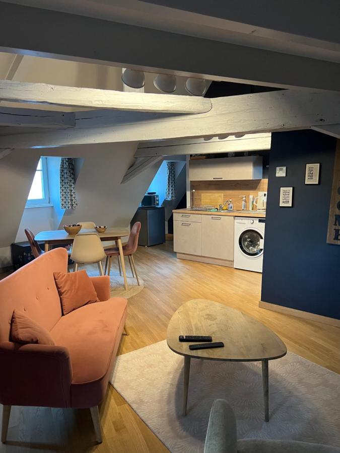 Duplex Atypique Au Coeur De Mulhouse Apartment Exterior photo