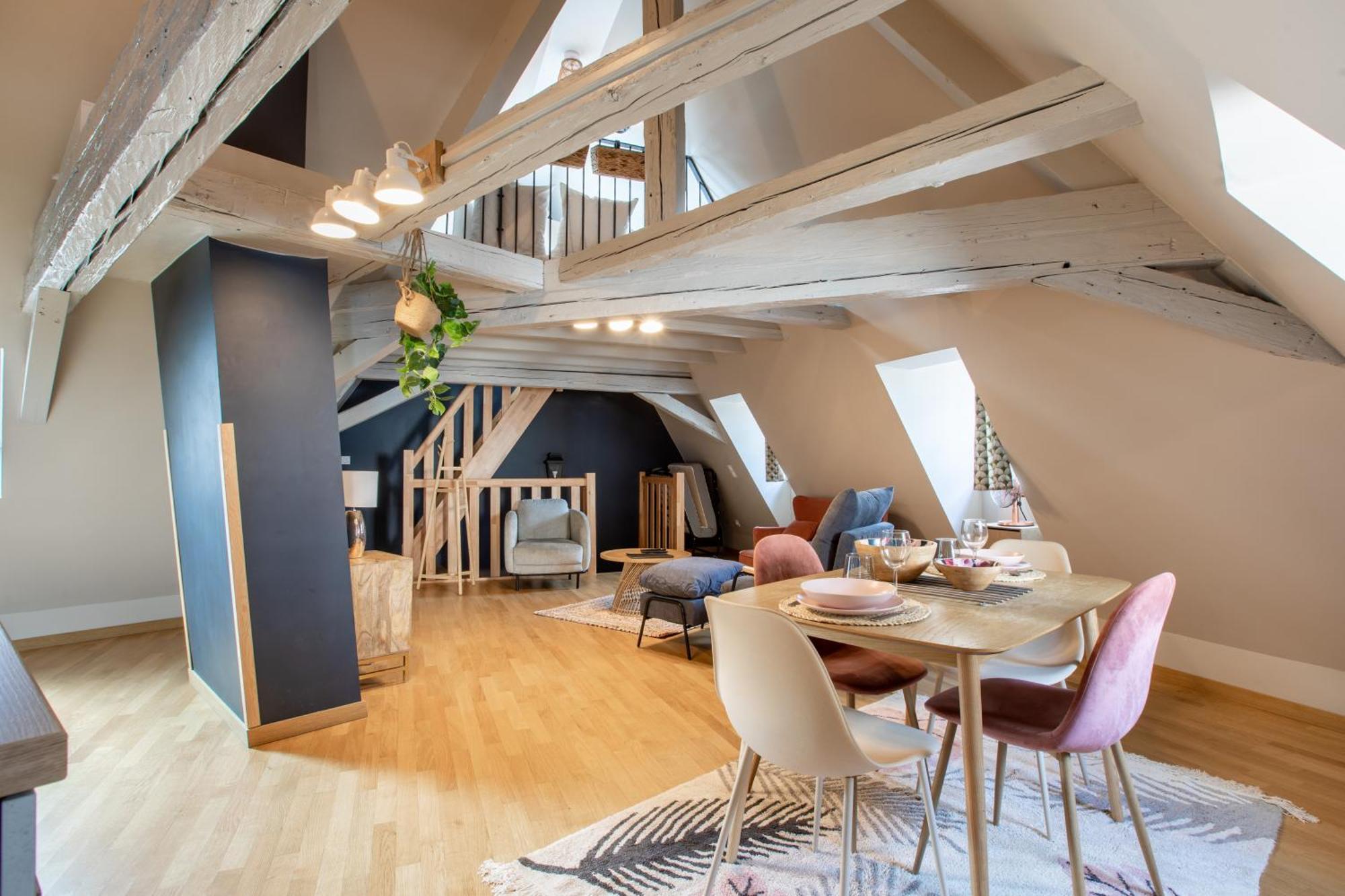 Duplex Atypique Au Coeur De Mulhouse Apartment Exterior photo